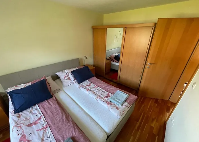 Am Traunsee Apartment Altmuenster